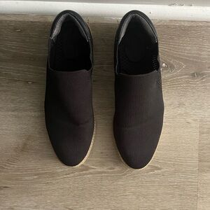 Me too shoes only worn twice